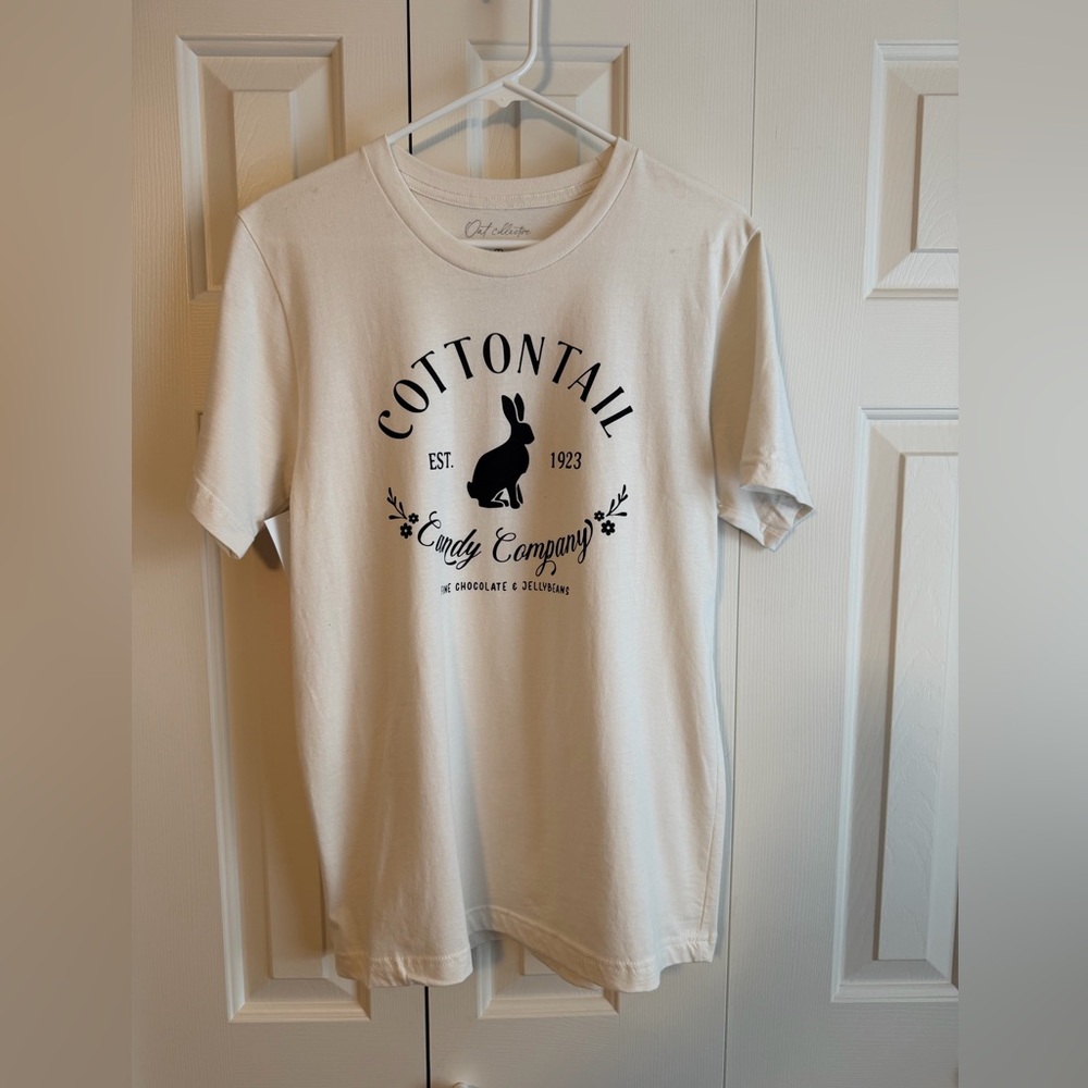Cottontail Graphic T-Shirt